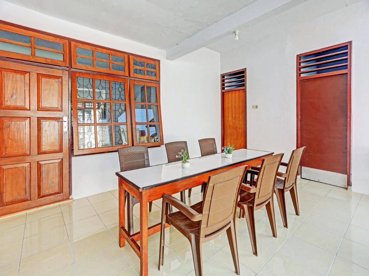 Oyo 90344 Wijayanti Hotel Banyuwangi  Kültér fotó
