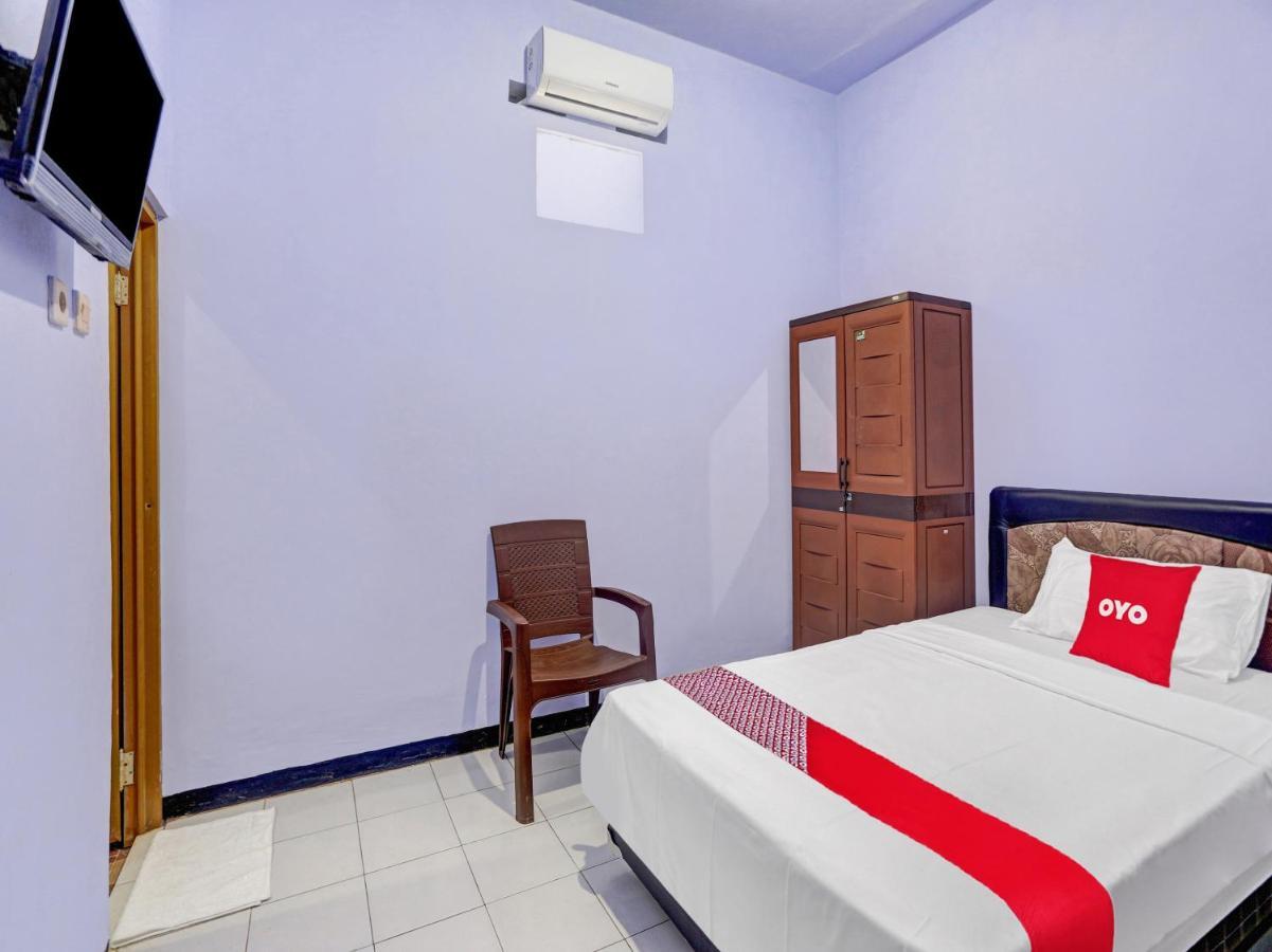 Oyo 90344 Wijayanti Hotel Banyuwangi  Kültér fotó