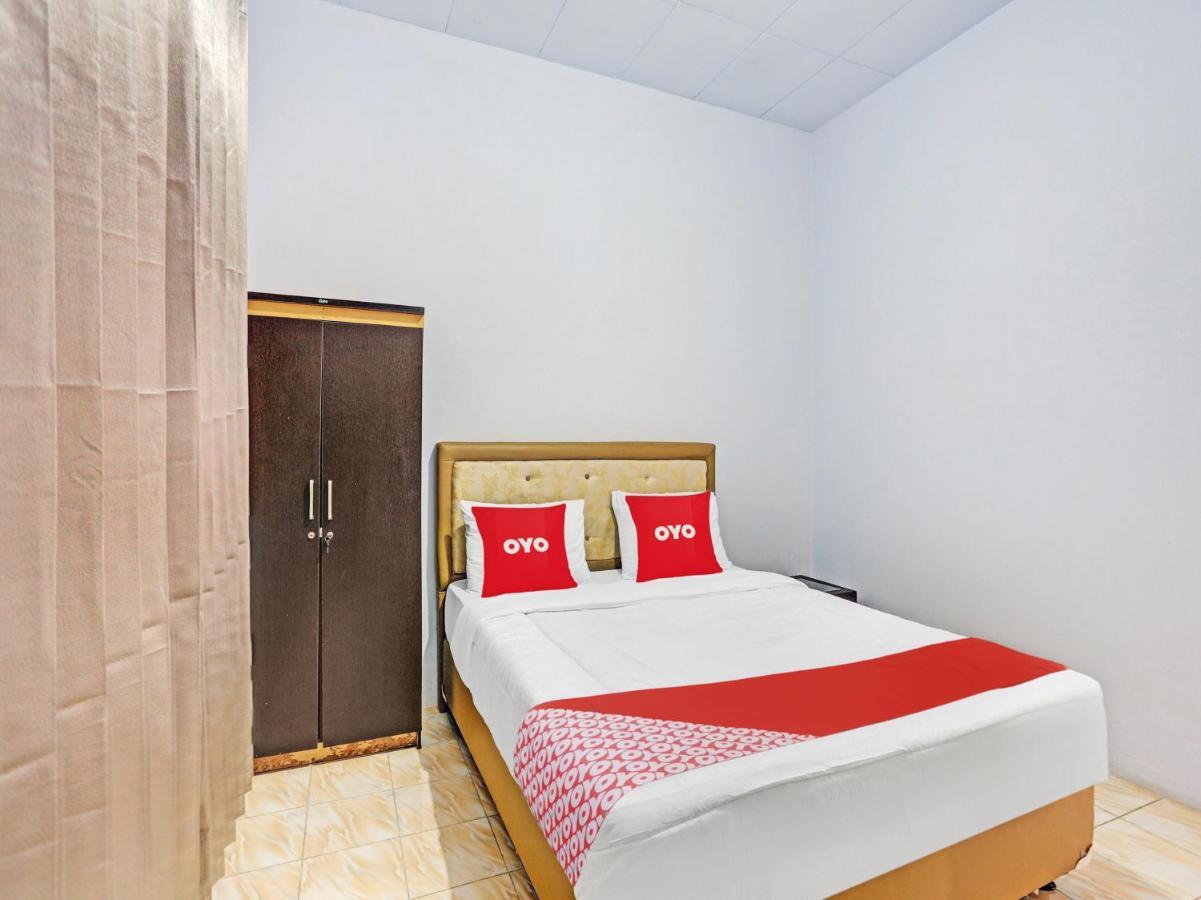 Oyo 90344 Wijayanti Hotel Banyuwangi  Kültér fotó