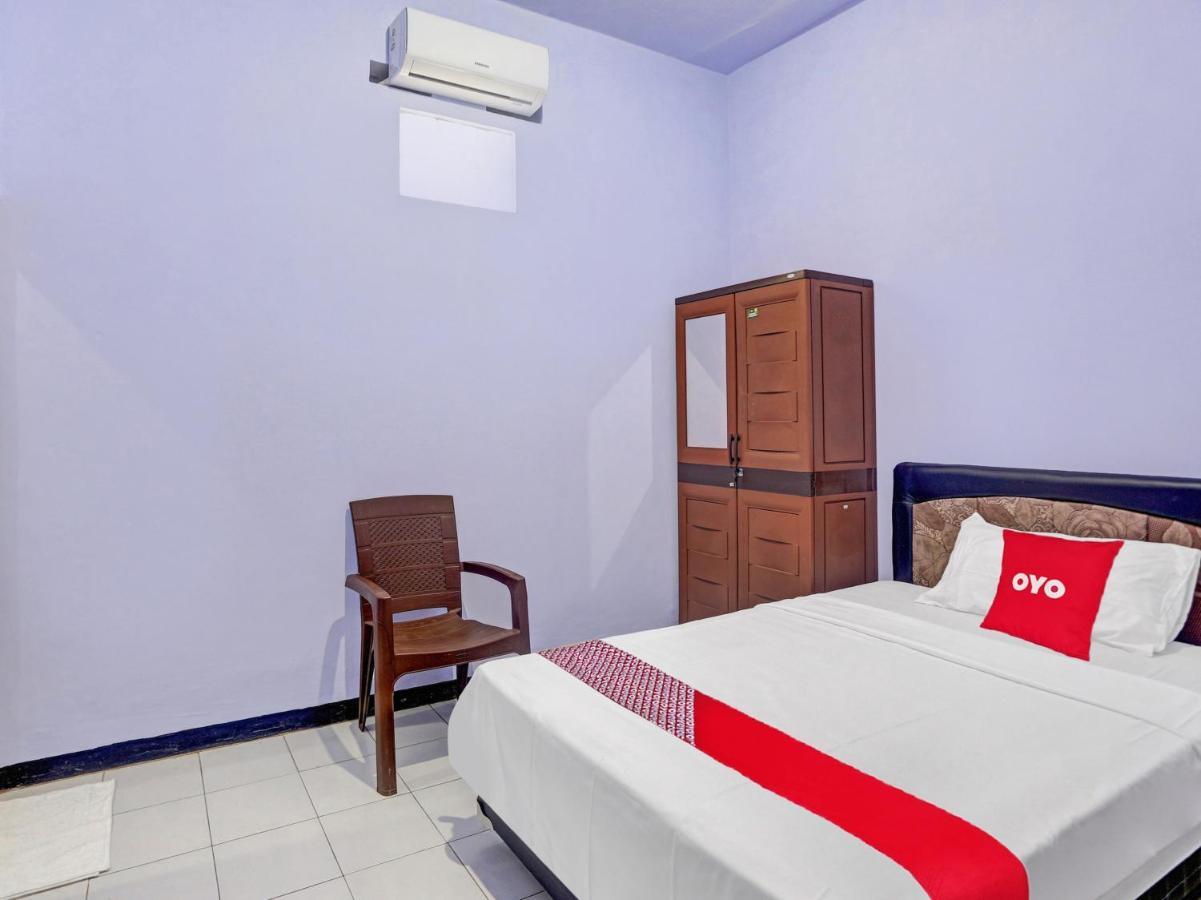 Oyo 90344 Wijayanti Hotel Banyuwangi  Kültér fotó